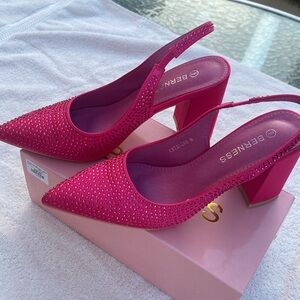 Cute hot pink heels with some ring stone